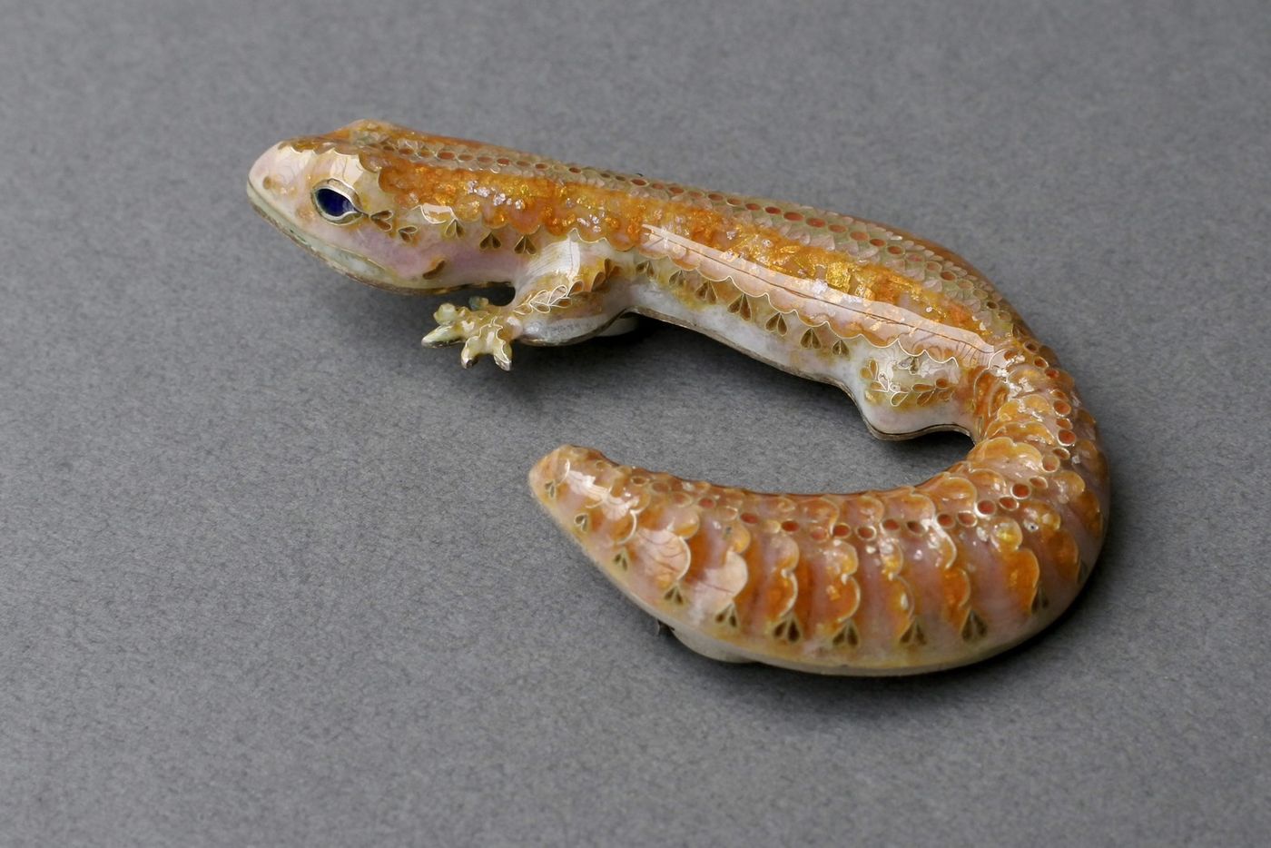 Salmon Pink Leopard Gecko by Akira Hoshino
