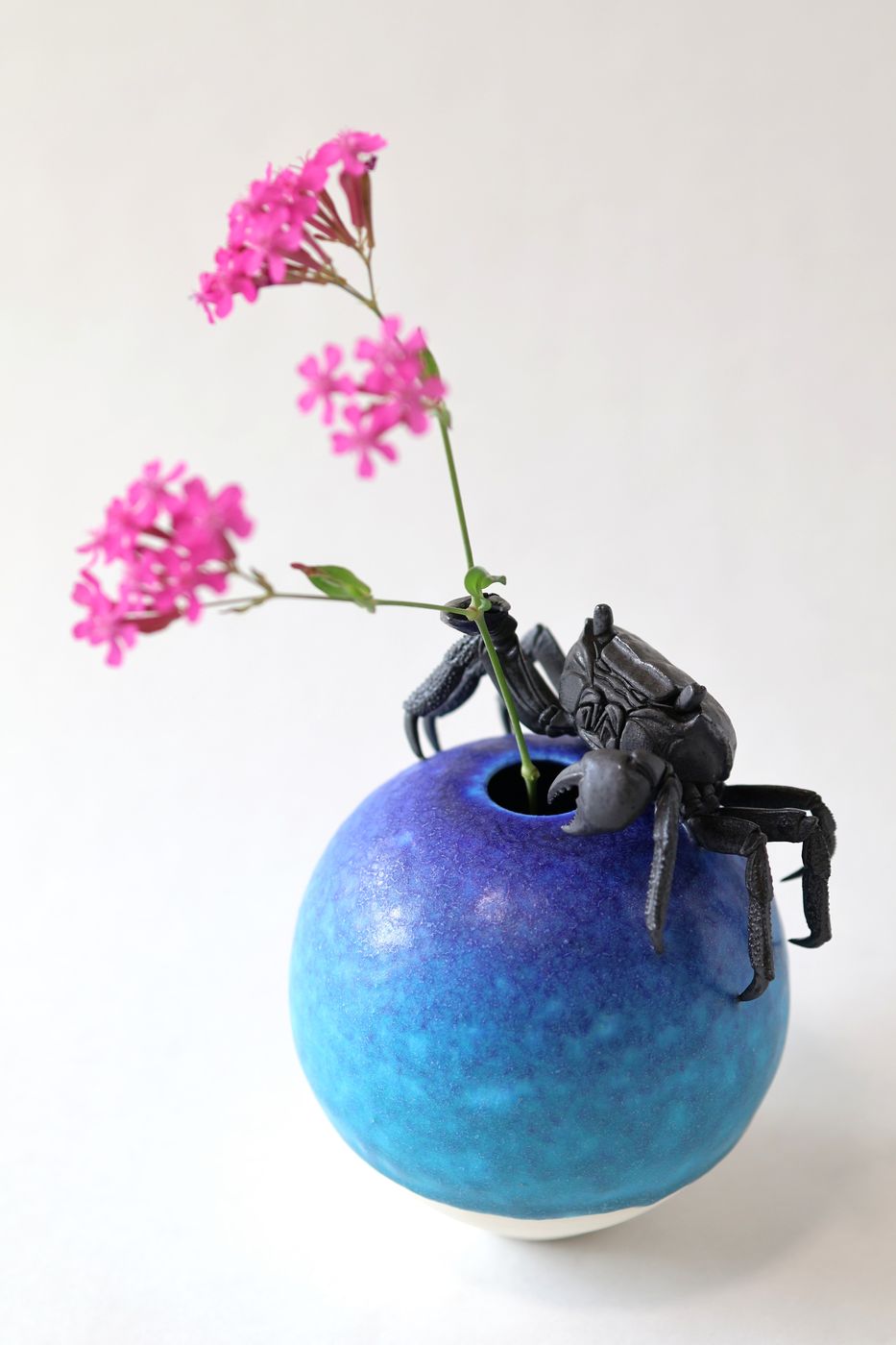 Bud Vase by Shunsuke Nomura
